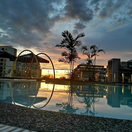 Sabah Oriental Hotel Кота-Кинабалу Экстерьер фото