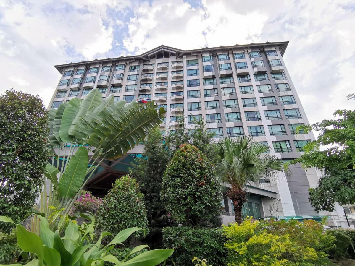 Sabah Oriental Hotel Кота-Кинабалу Экстерьер фото